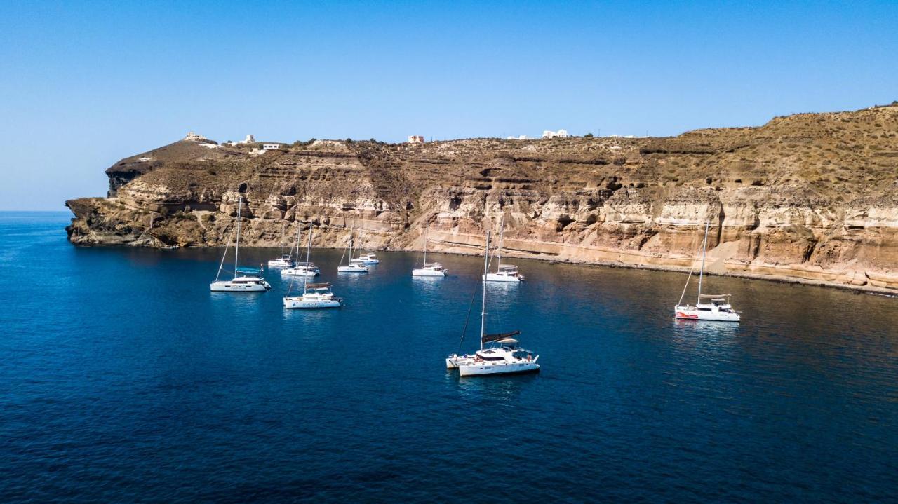 Black Bay Caves Suites Akrotiri  Exterior photo