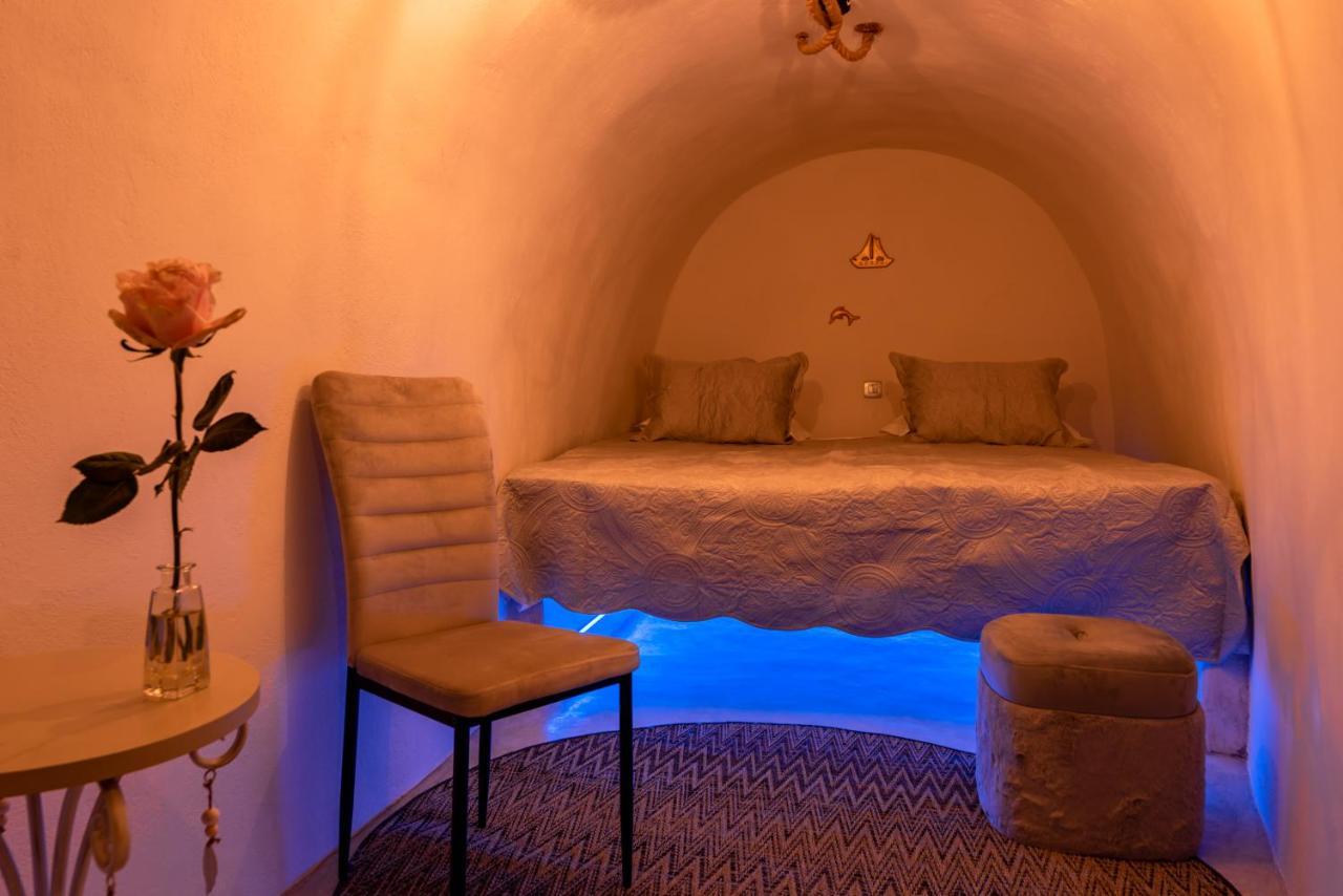 Black Bay Caves Suites Akrotiri  Exterior photo