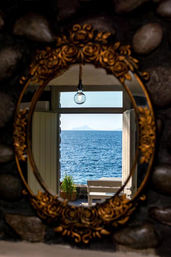 Black Bay Caves Suites Akrotiri  Exterior photo